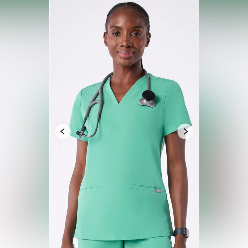 FIGS scrub top- surgical green